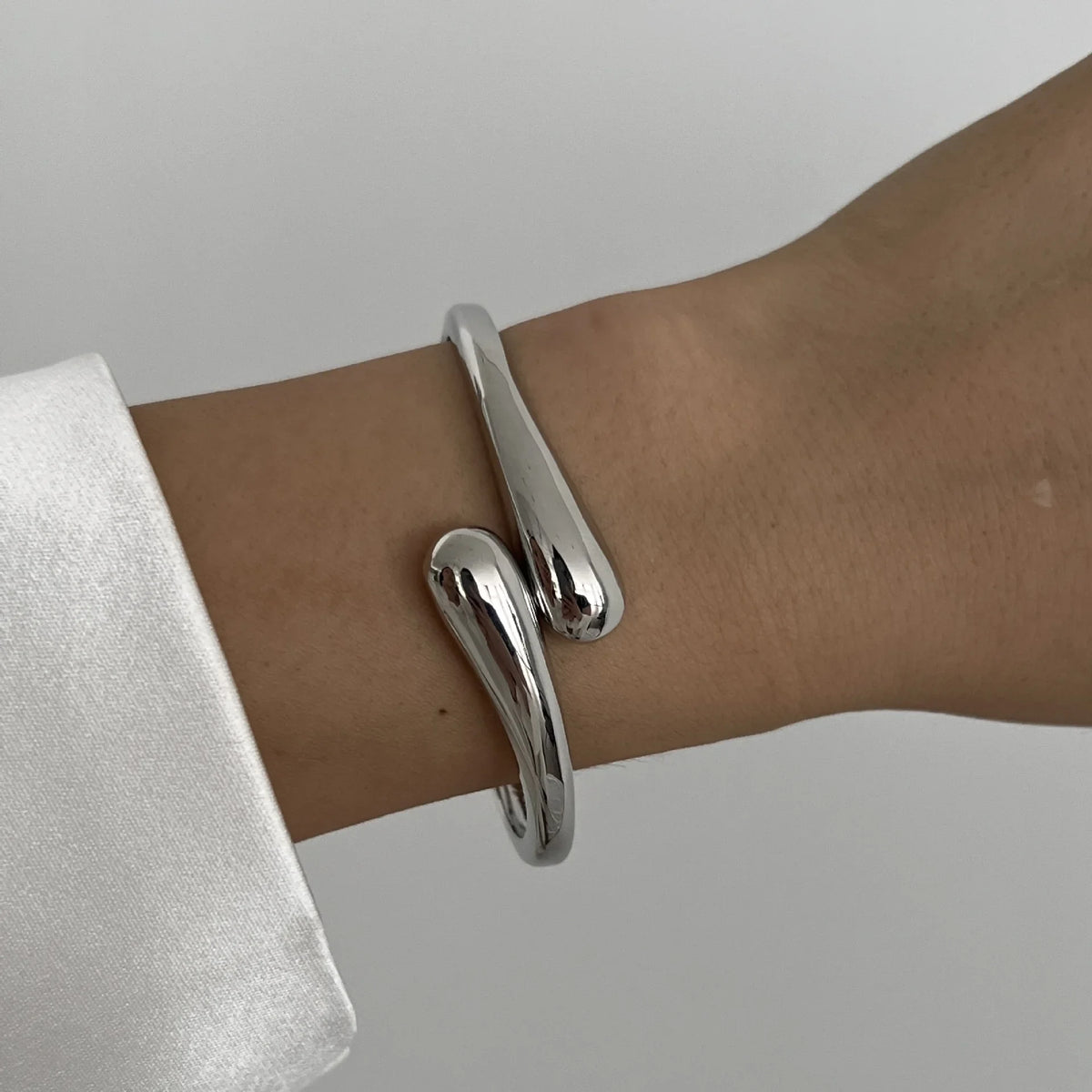 Axis Ring